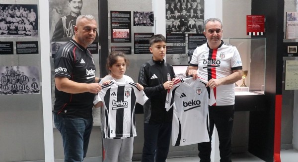 Ankara’dan Gelen Minik Yürekler! TÜPRAŞ Stadyumu’nda Beşiktaş Coşkusunu Yaşadı